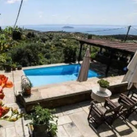 Thea 2 Apartamento *